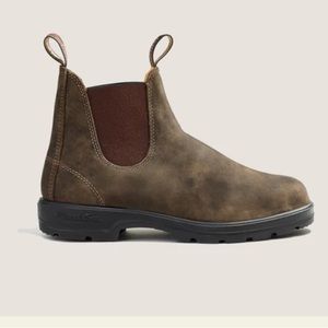 Women’s Blundstone Boots Size 9.5